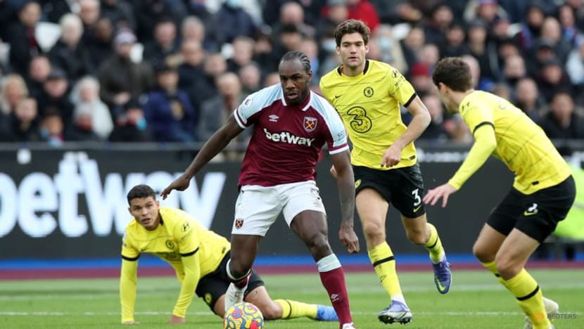 West Ham stun league leaders Chelsea with 3-2 win West Ham stun league leaders Chelsea with 3-2 win