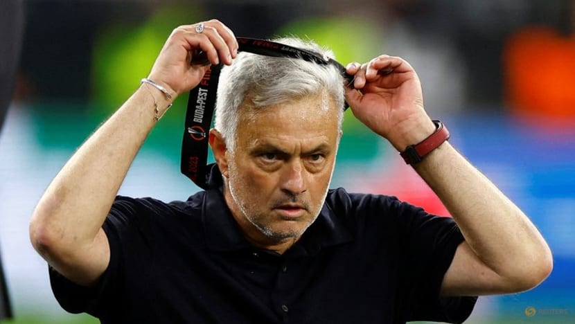 Roma boss Mourinho charged with abusing match official - UEFA