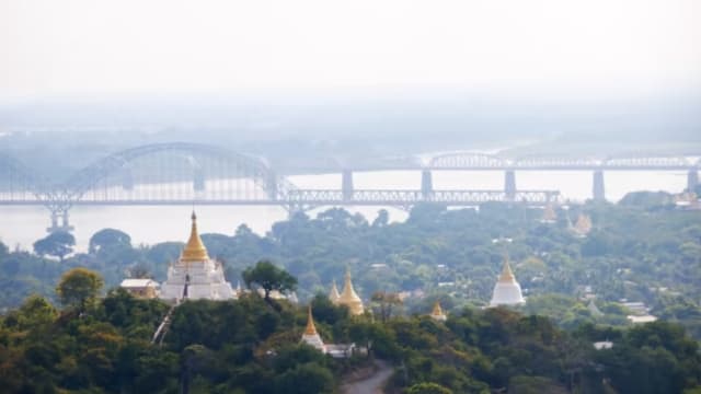缅军政府在中部地区发动空袭 至少50人死亡 