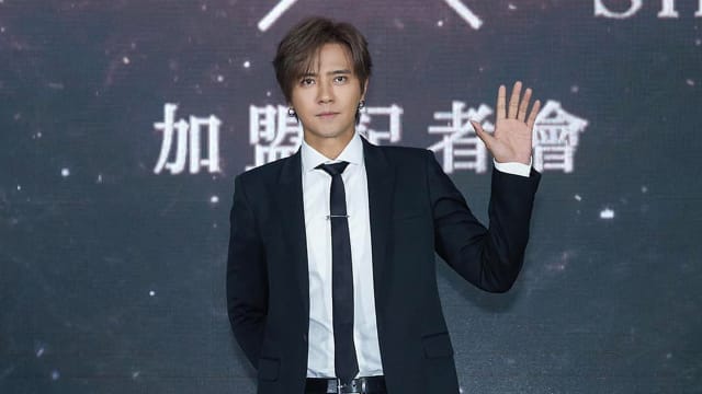 演唱会惨摔被指自导自演　罗志祥晒视频否认