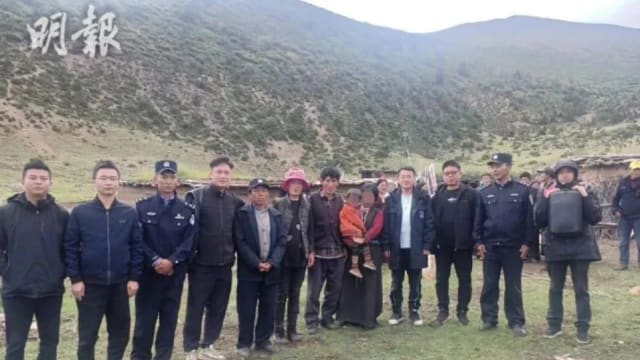 西藏3岁男童疑被豹叼走 在山顶被发现毫发无损