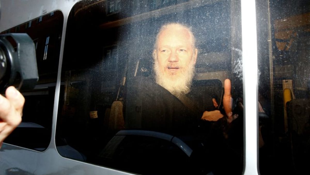 Pendiri WikiLeaks, Assange, bersumpah untuk melawan ekstradisi dari Inggris ke Amerika Serikat