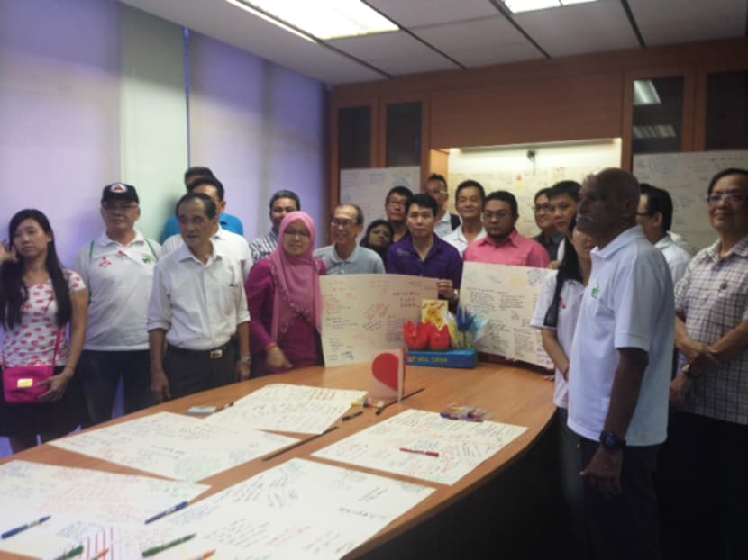 Residents pen well wishes for Mr Lee Kuan Yew at Teck Ghee CC