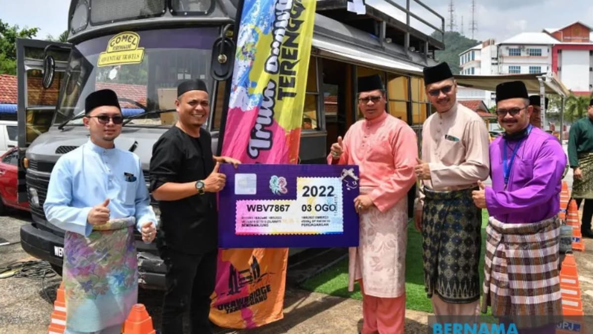 Bas mini didaftar sebagai surau bergerak beroperasi di Kuala Terengganu ...