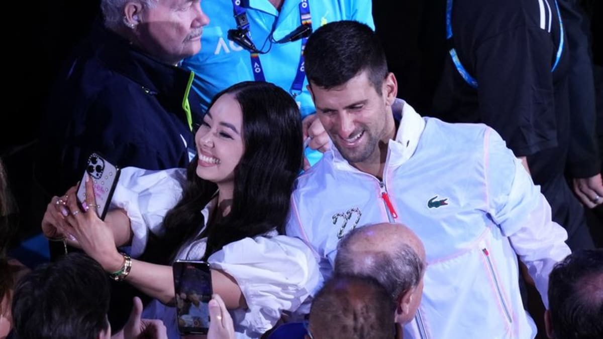 Lelah secara emosional, Djokovic menikmati akhir bahagia dari dua minggu yang sulit