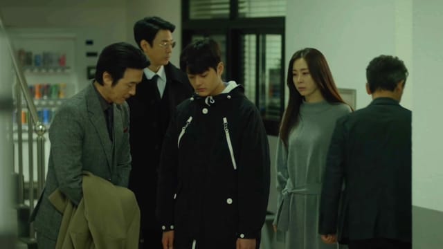 橱窗：女王的家（第20集）：明燮拔掉美萝氧气管