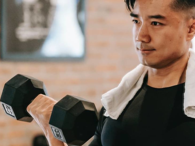 How weight training may help with weight control, preventing obesity How weight training may help with weight control, preventing obesity