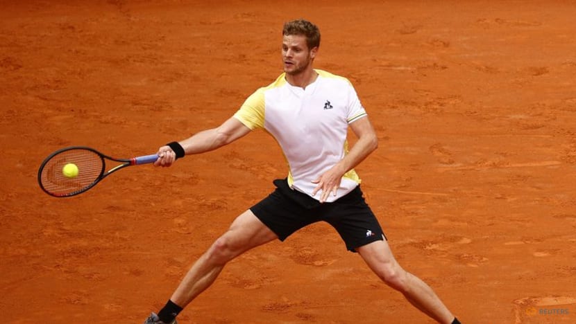 Medvedev rolls past Hanfmann to reach Rome semi-finals