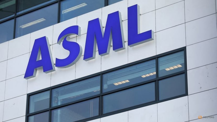 ASML beats earnings forecasts, sees 2023 growth amid China worries ASML beats earnings forecasts, sees 2023 growth amid China worries