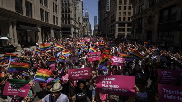 纽约同性恋游行演变踩踏事件