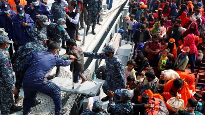 UN makes first visit to remote island where Bangladesh relocated Rohingyas UN makes first visit to remote island where Bangladesh relocated Rohingyas