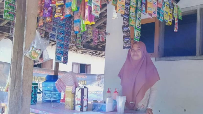 'We don't have fixed income': Returning migrant workers in Indonesia call for targeted aid 'We don't have fixed income': Returning migrant workers in Indonesia call for targeted aid