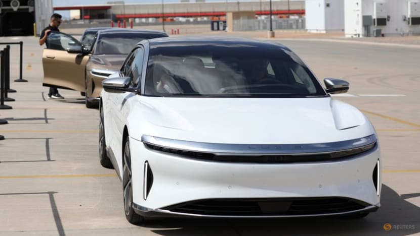 Lucid to start deliveries of electric cars with range exceeding Tesla's in October Lucid to start deliveries of electric cars with range exceeding Tesla's in October