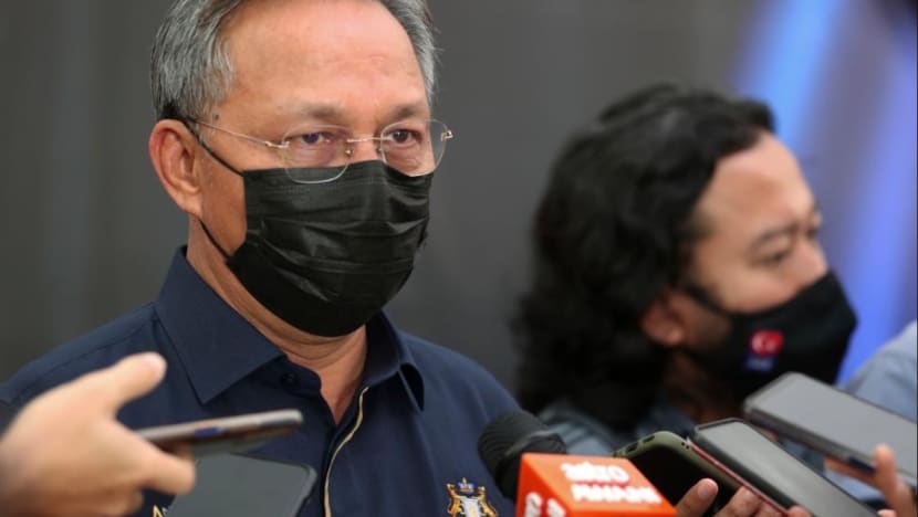UMNO Johor tolak 'spekulasi' bubar Dewan Undangan Negeri UMNO Johor tolak 'spekulasi' bubar Dewan Undangan Negeri