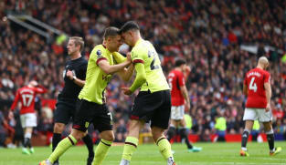 Late penalty gives relegation-threatened Burnley draw with Man United