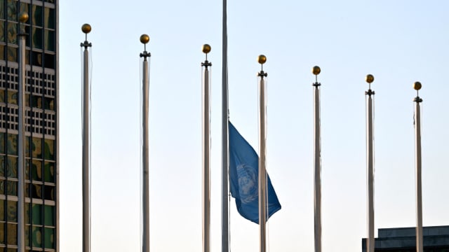 联合国各地机构下半旗 哀悼在以巴冲突中殉职人员