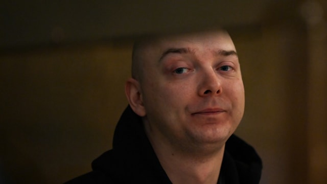 俄罗斯前记者叛国罪名成立 被判监禁22年