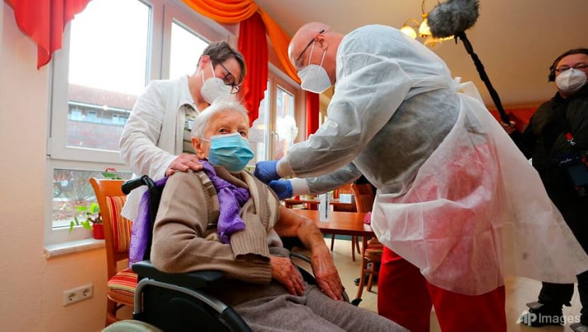 Europe rolls out vaccines in bid to leave COVID-19 pandemic behind Europe rolls out vaccines in bid to leave COVID-19 pandemic behind