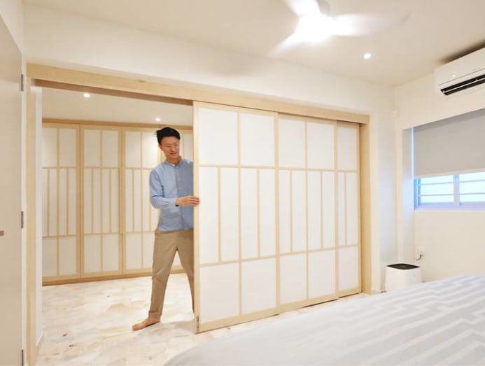 Zen out with shoji screens in this couple’s Japaneseinspired 4room