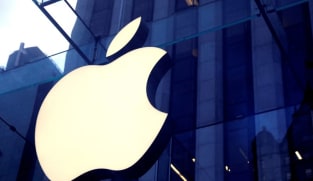 Dozens of US states say Apple stifles competition; back 'Fortnite' maker