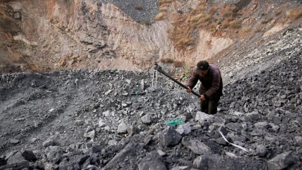 China coal industry groups call for stable supply over summer - state media - Channel News Asia (Picture 1)