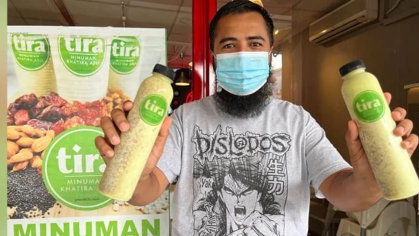 Tekak tidak puas jika tidak minum air katira pada bulan Ramadan Tekak tidak puas jika tidak minum air katira pada bulan Ramadan