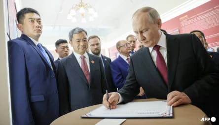 Russia's Putin in trade push on final day of China trip