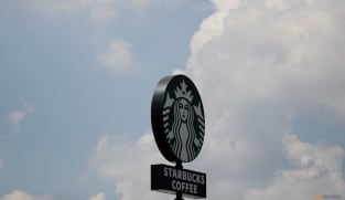 Starbucks expands delivery services in China to Meituan's platform 