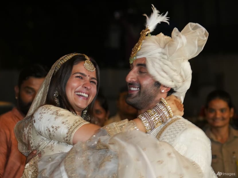 Bollywood stars Ranbir Kapoor, Alia Bhatt marry in Mumbai in private ceremony