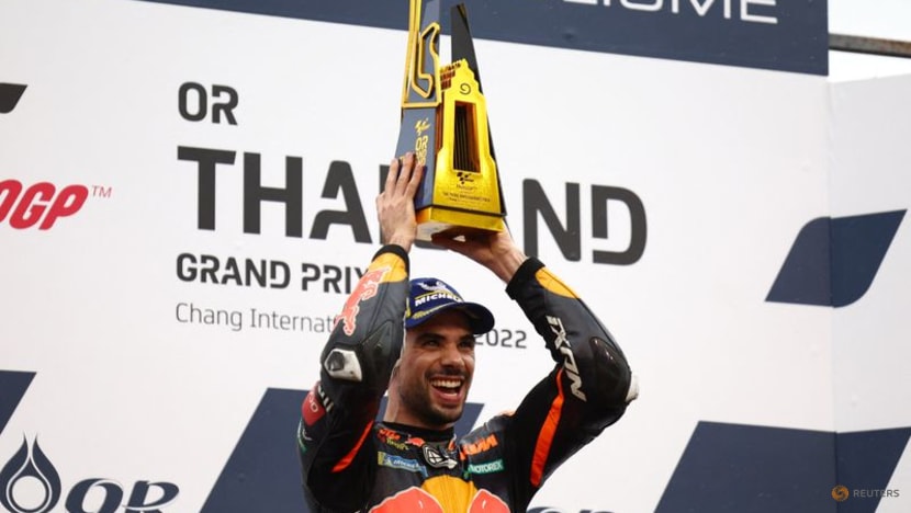KTM's Oliveira wins rain-affected Thai GP as title race hots up KTM's Oliveira wins rain-affected Thai GP as title race hots up