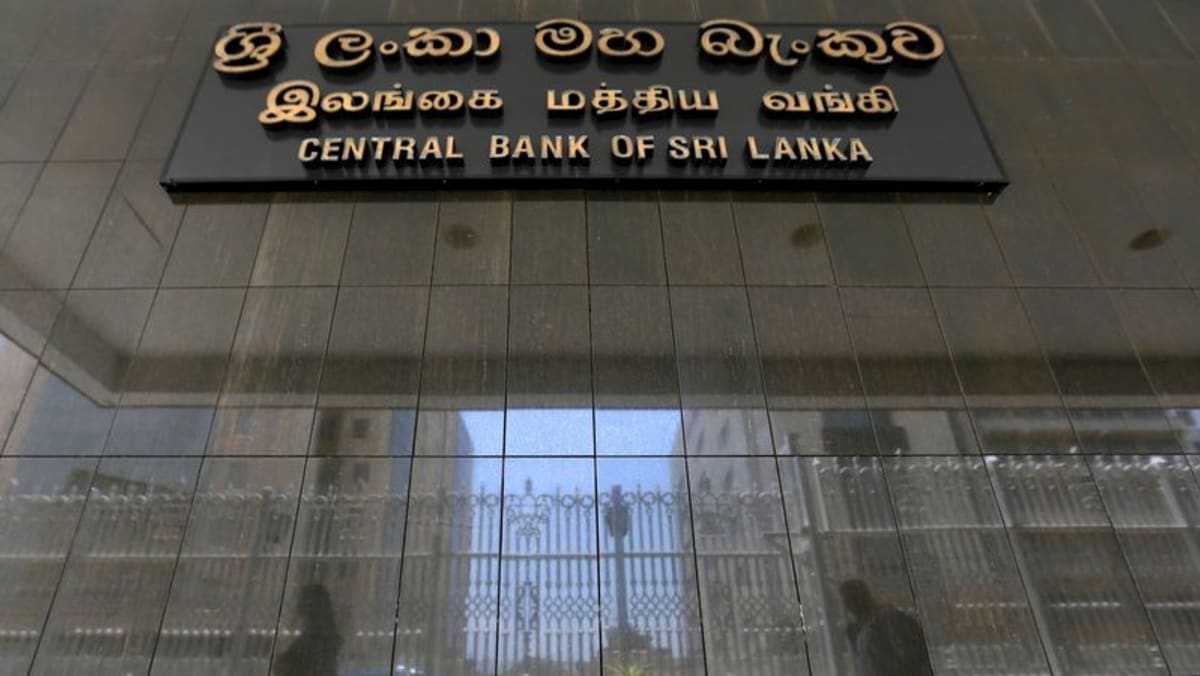 Bank sentral Sri Lanka mengancam akan mengambil tindakan administratif untuk menurunkan suku bunga pasar