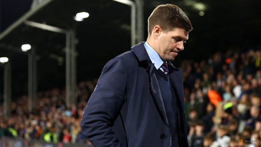 Villa defeat at Fulham spells end for Gerrard Villa defeat at Fulham spells end for Gerrard