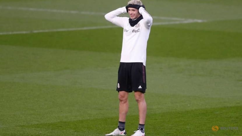 Soccer-Jimenez must play for Wolves before going to Olympics, says Nuno Soccer-Jimenez must play for Wolves before going to Olympics, says Nuno
