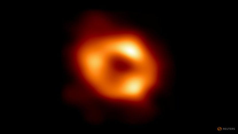 Scientists unveil image of 'gentle giant' black hole at Milky Way's centre Scientists unveil image of 'gentle giant' black hole at Milky Way's centre