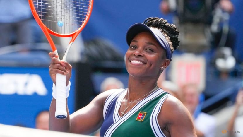 Tennis: Former champion Stephens overcomes Keys in first round thriller Tennis: Former champion Stephens overcomes Keys in first round thriller