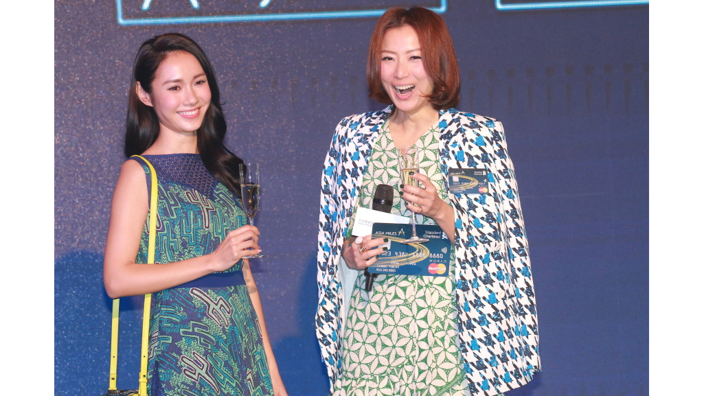 Sammi Cheng Uses Secondary Cards to Satisfy Andy Hui Sammi Cheng Uses Secondary Cards to Satisfy Andy Hui
