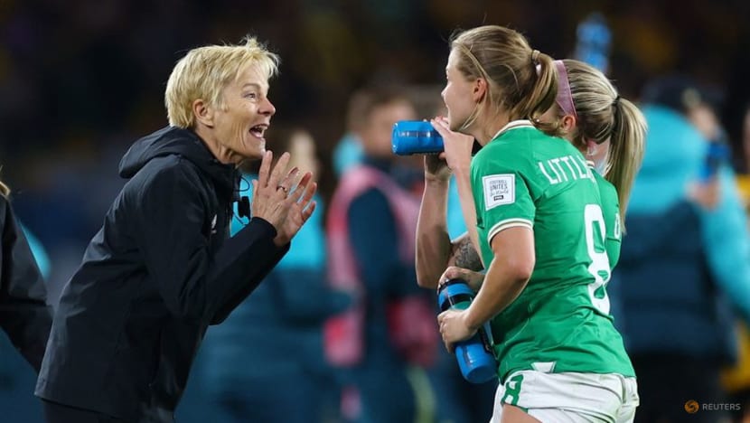 Coach Pauw proud of Ireland's narrow debut loss to Australia