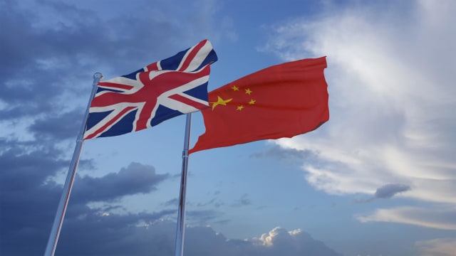 英国逮捕涉为中国提供情报两间谍 中国：指控纯属捏造