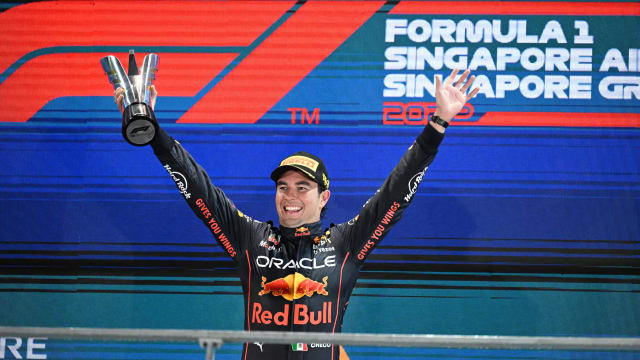 红牛车手佩雷兹夺F1新加坡大奖赛冠军