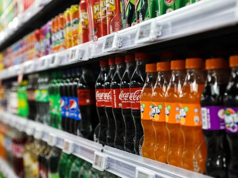 Consumers could pay refundable deposit of 10-20 cents for plastic, metal drink containers under NEA's plan to cut waste
