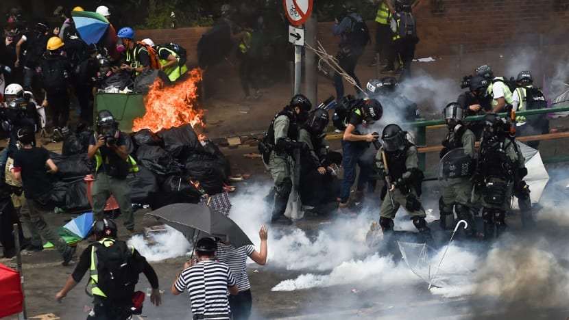 'Don't test our bottom line' say Hong Kong police to protesters 'Don't test our bottom line' say Hong Kong police to protesters