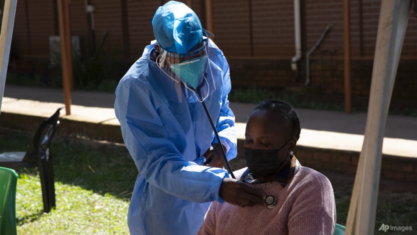South Africa in new surge of COVID-19 from variants of Omicron South Africa in new surge of COVID-19 from variants of Omicron
