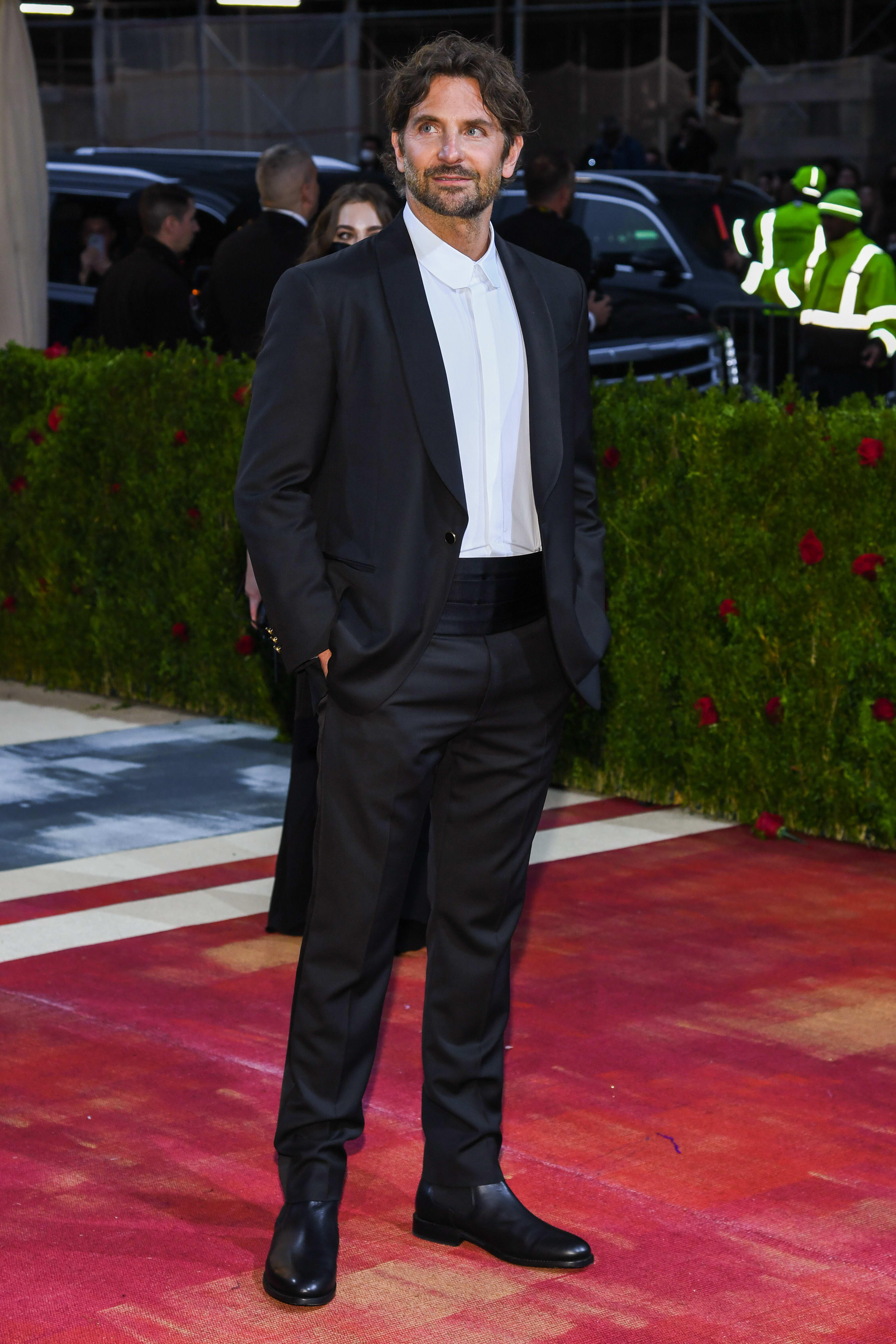Bradley Cooper Recalls Being Mocked By "A Famous Director" And A "Hero Female Actress" For Oscar Nominations Bradley Cooper Recalls Being Mocked By "A Famous Director" And A "Hero Female Actress" For Oscar Nominations