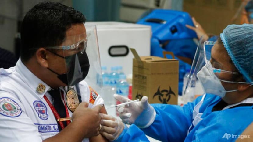 Philippines' COVID-19 vaccination drive hit by delivery delays Philippines' COVID-19 vaccination drive hit by delivery delays