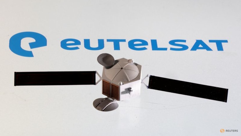 France's Eutelsat close to deal for UK satellite operator OneWeb -sources France's Eutelsat close to deal for UK satellite operator OneWeb -sources