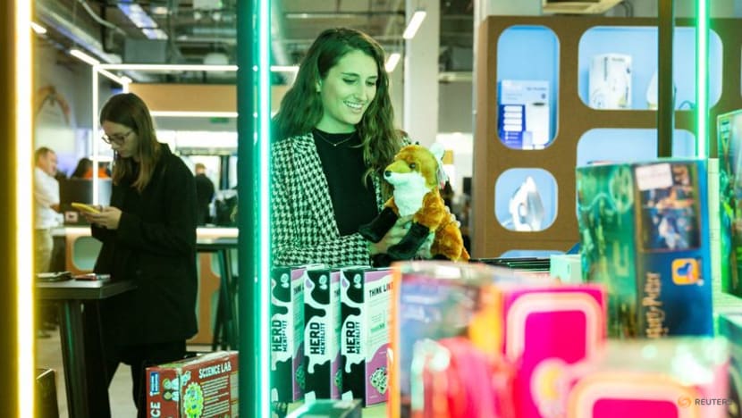 Second-hand shopping a $1-billion-plus business for Amazon in Europe - CNA