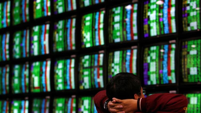 US stocks bounce on economic optimism; dollar pauses rally US stocks bounce on economic optimism; dollar pauses rally