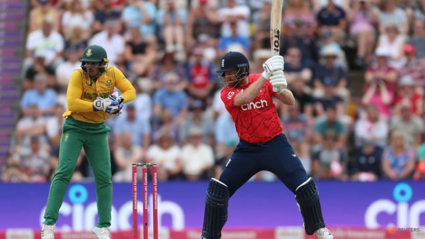 Shamsi bowls South Africa to T20 series victory over England Shamsi bowls South Africa to T20 series victory over England