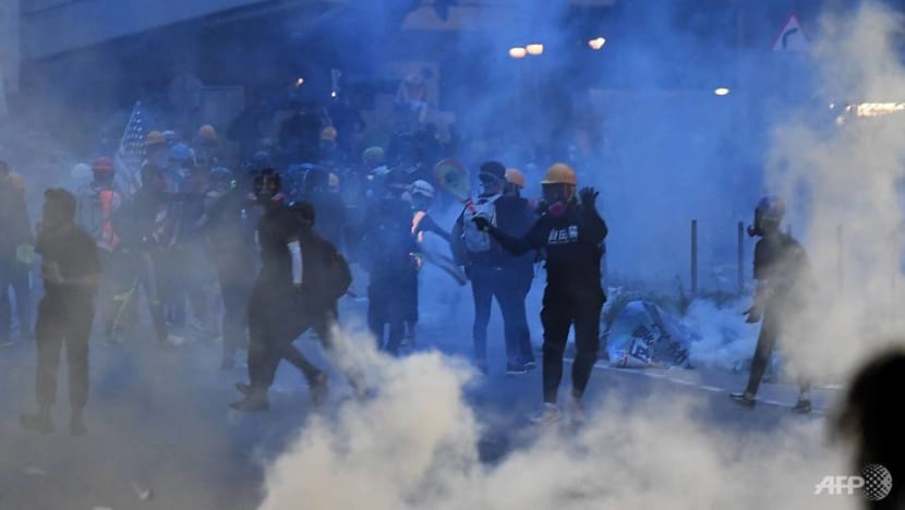 Hong Kong protests: Police fire tear gas at protesters in Tai Wai, Tsim Sha Tsui Hong Kong protests: Police fire tear gas at protesters in Tai Wai, Tsim Sha Tsui