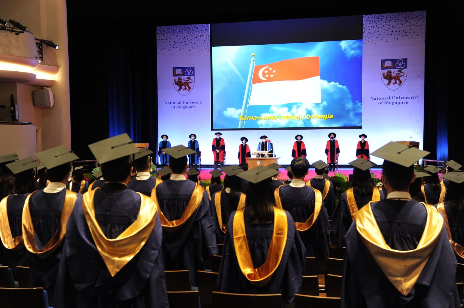 Should degrees come with an expiry date? Should degrees come with an expiry date?